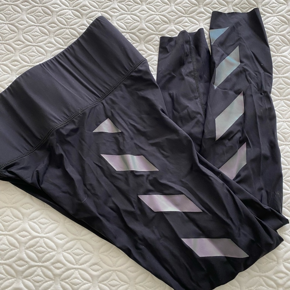 Black Line by Noli Legging.